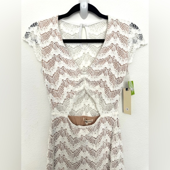 Free People x Nightcap Mariposa Lace Cutout Mini Dress Dove size Small NWT - Picture 8 of 16
